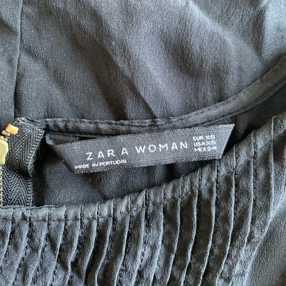 Black blouse - Picture 3 of 3